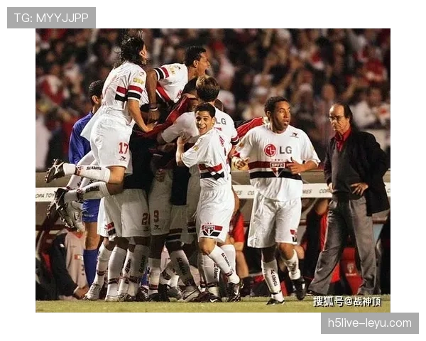 贾汉巴赫什状态回暖助球队强势表现，引发广泛关注