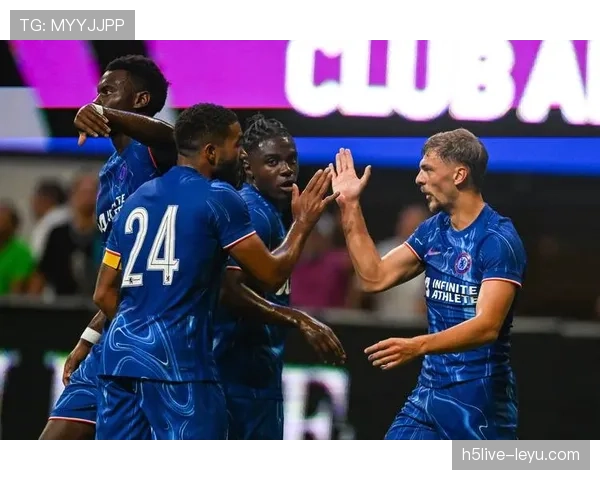 切尔西欧冠小组赛表现稳健,全力冲击淘汰赛席位 切尔西欧冠小组赛表现稳健,全力冲击淘汰赛席位