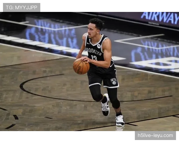 阿什拉夫在非洲杯赛场状态回暖，近期表现引人注目